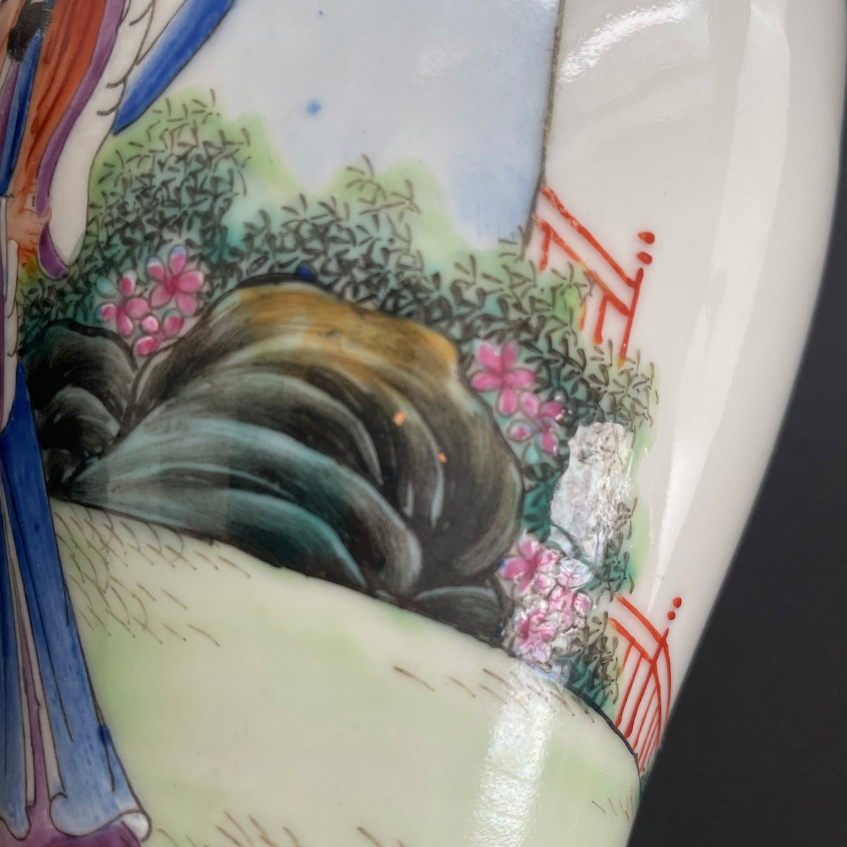 Chinese vintage famille rose vase 红楼梦,1950-1970's #1738