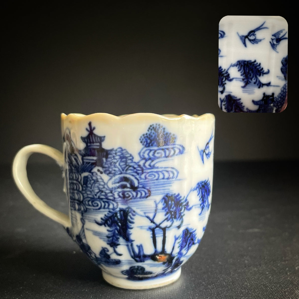Antique Chinese blue and white Porcelain teacup Qianlong period #1105