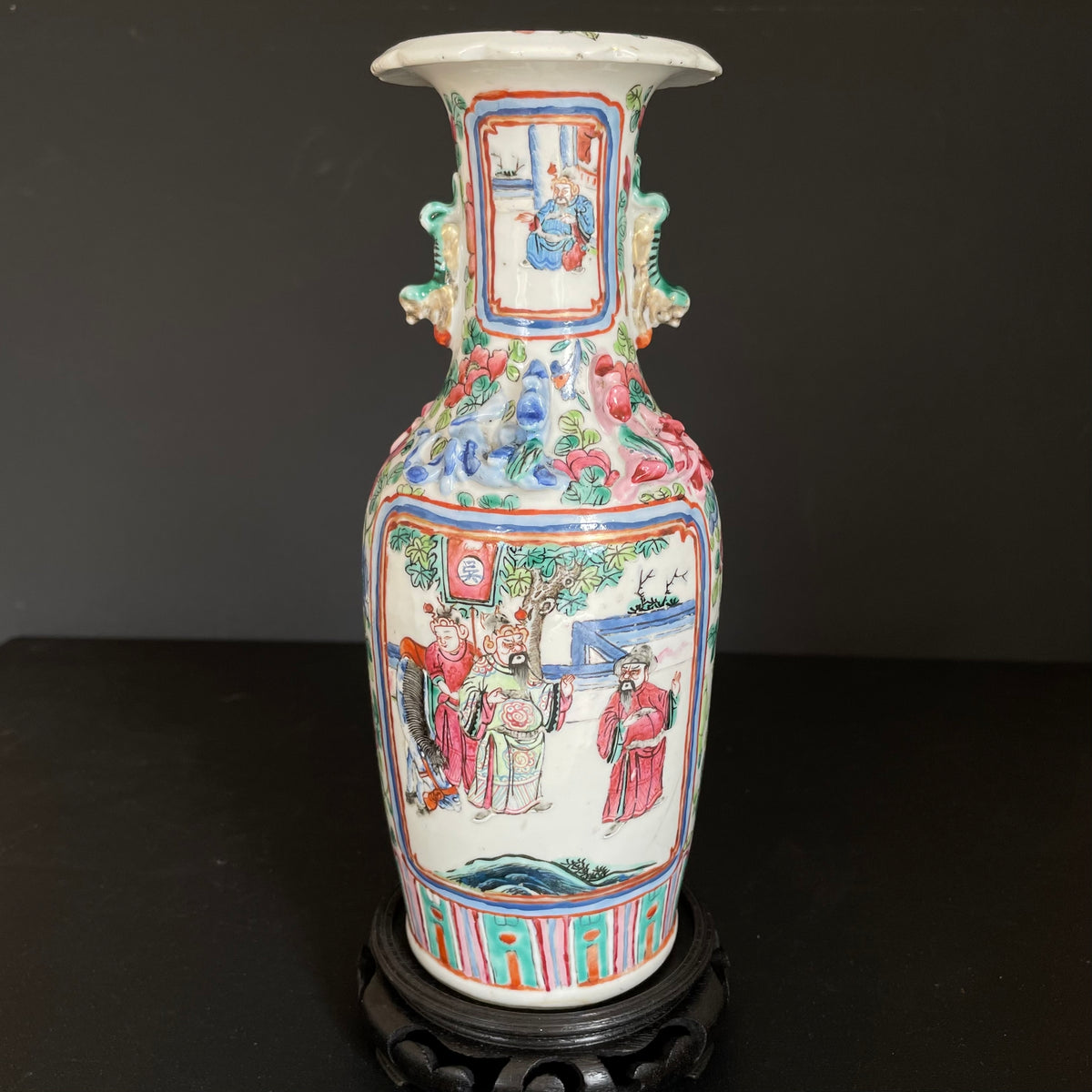 Chinese Antique porcelain vase, Late Qing Dynasty #1610