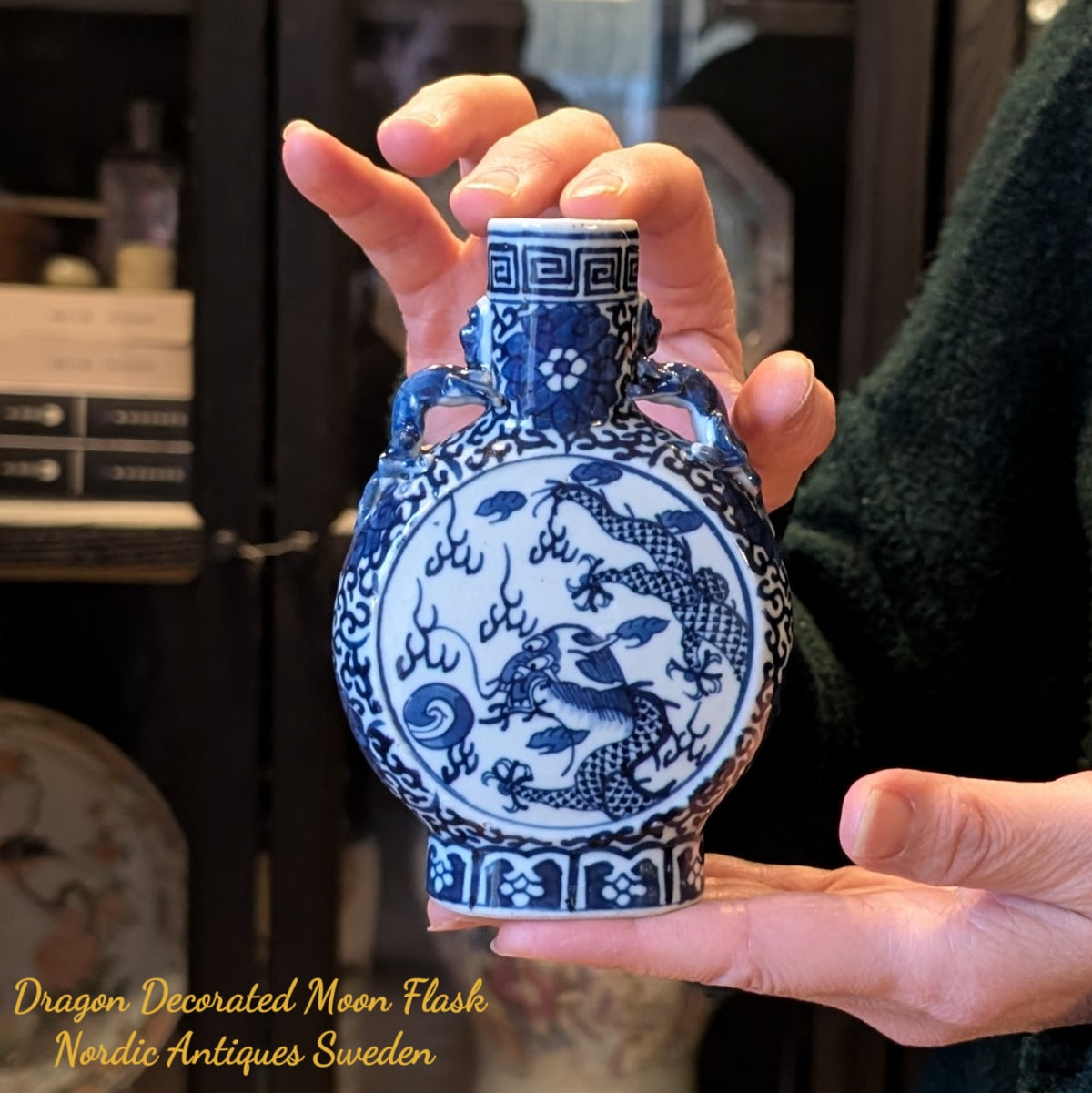 Chinese antique underglazed blue and white Moon flask with Dragon, 19th c #2225