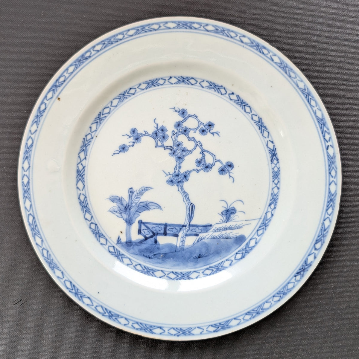 Chinese antique blue and white porcelain plate, Qianlong, 18th c #2308