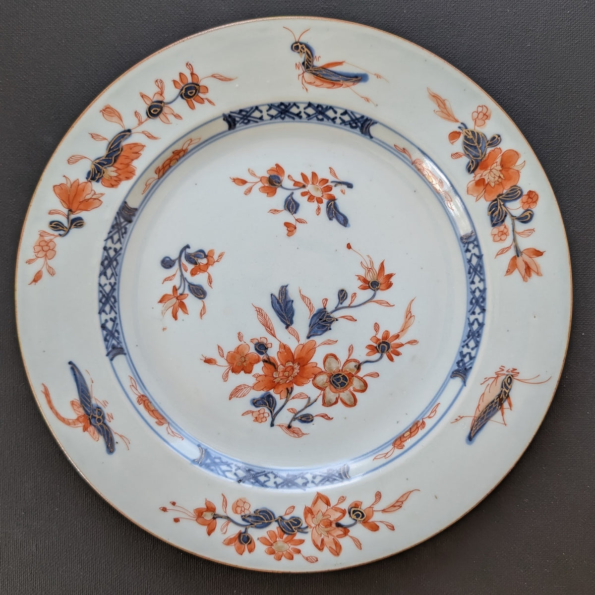 Chinese Antique porcelain plate with insects , Qianlong period, 18th c #2383