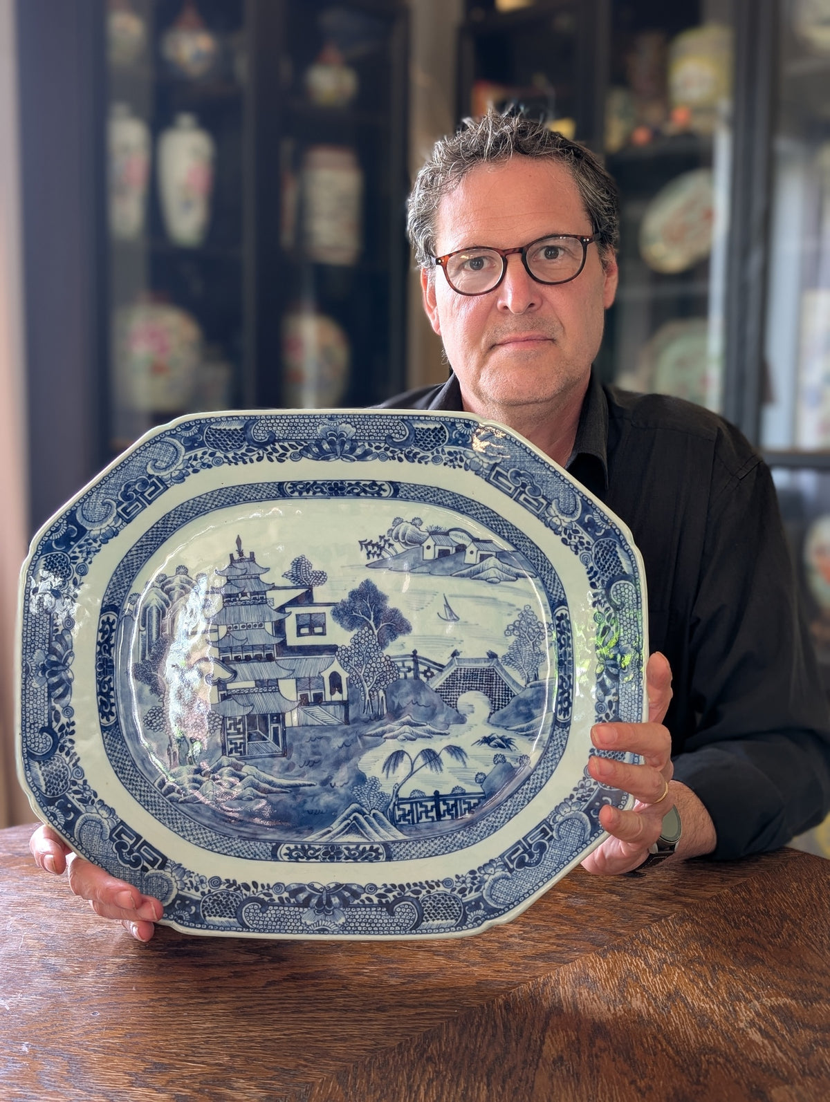 Chinese antique platter in underglazed blue and white, Qianlong period 18th c #2521