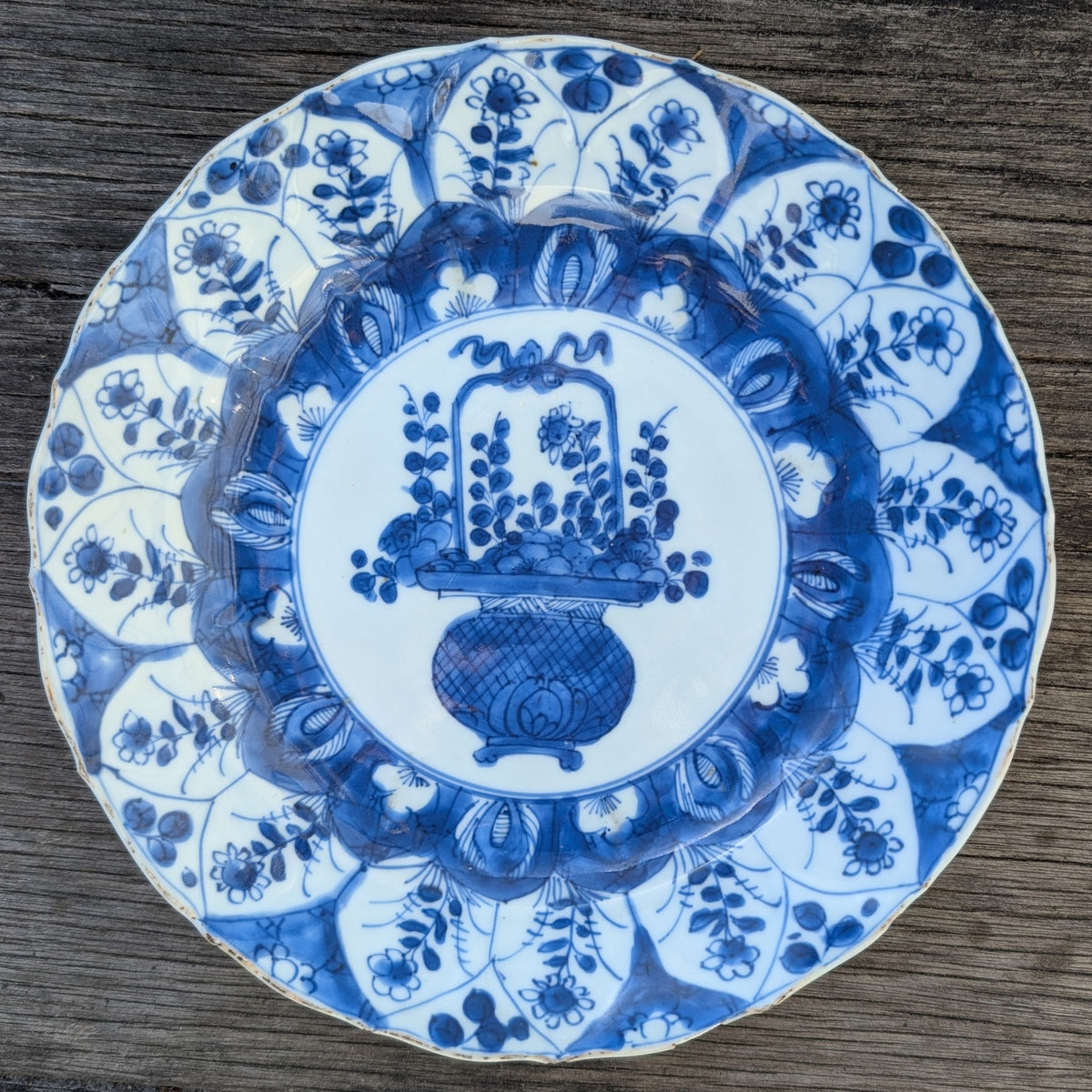 Chinese Antique underglazed blue and white plate, Kangxi Period #2878