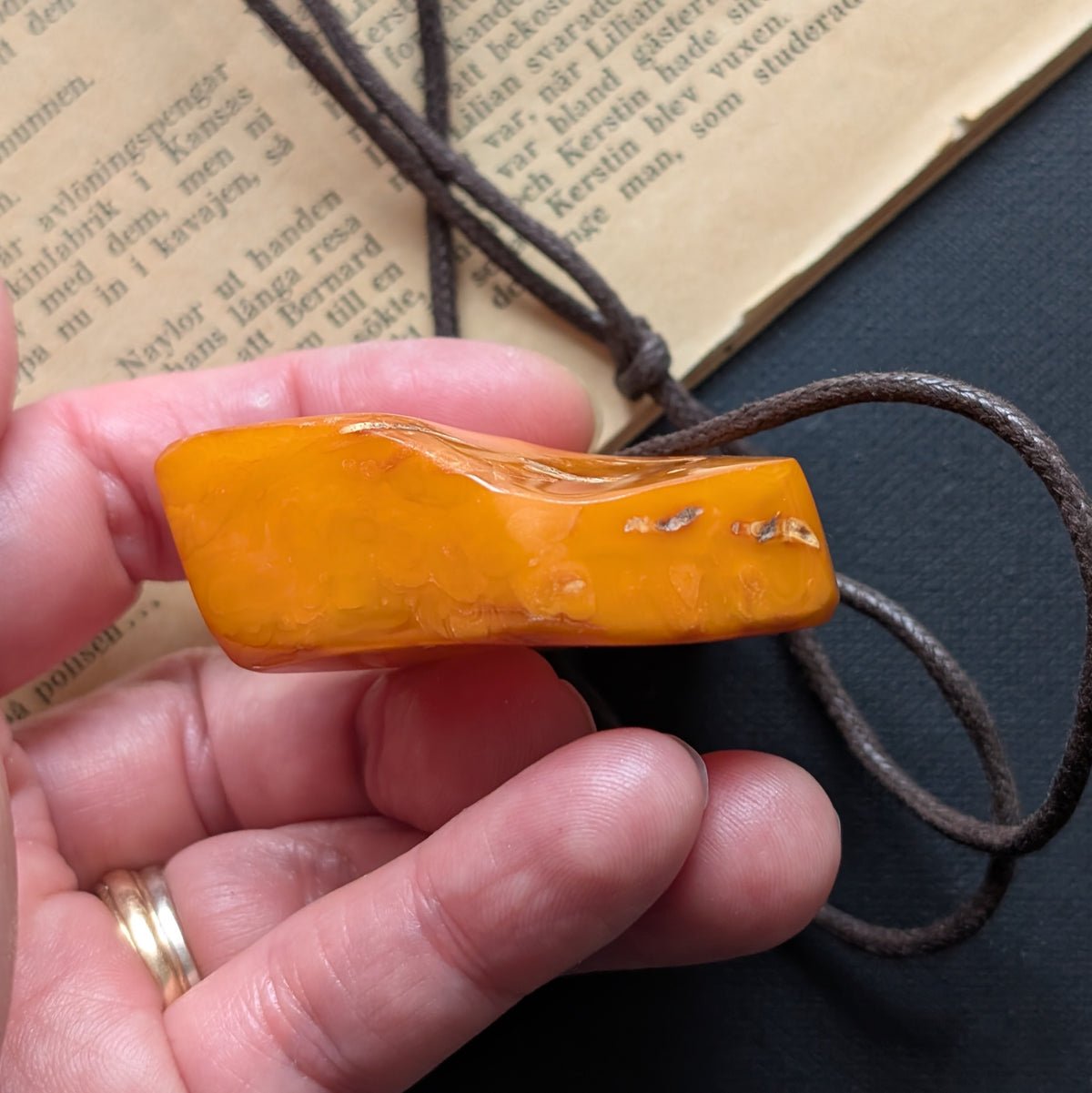 Vintage Natural Danish Amber Pendant Baltic Amber Butterscotch Egg Yolk Huge 30g #2570