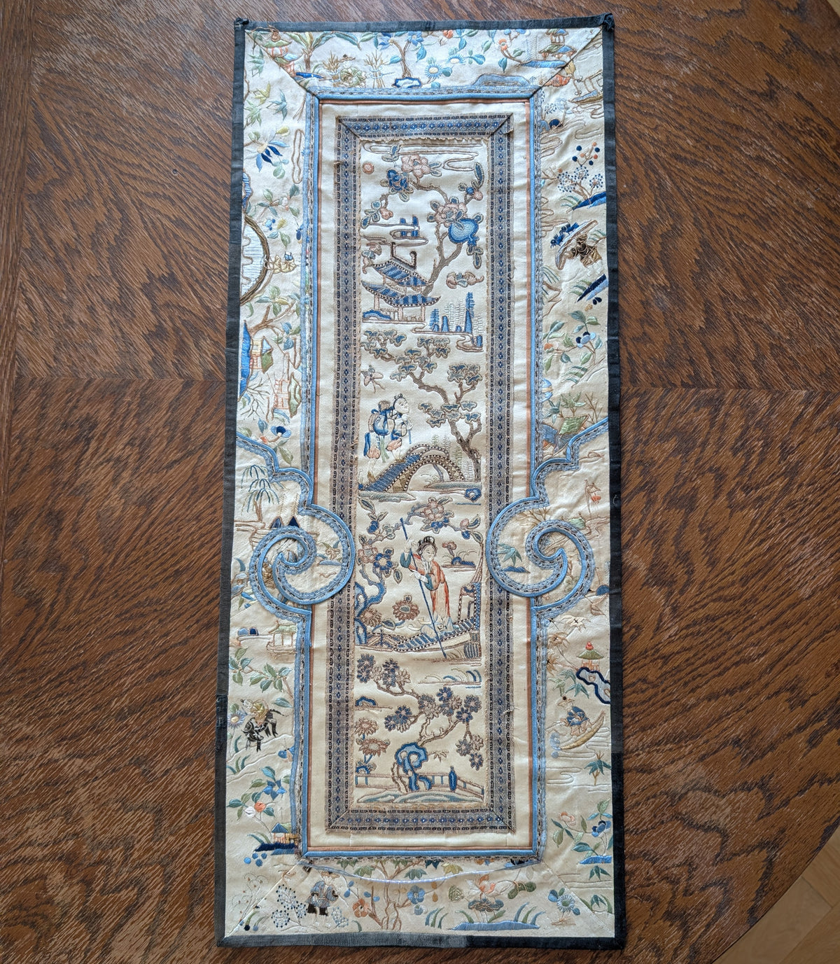 Chinese Antique silk embroidery with figures and landscape, Late Qing Dynasty #2818