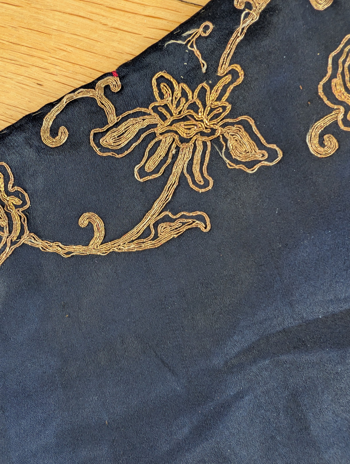 Chinese Antique silk embroidery with peaches and cranes, Qing Dynasty #2836