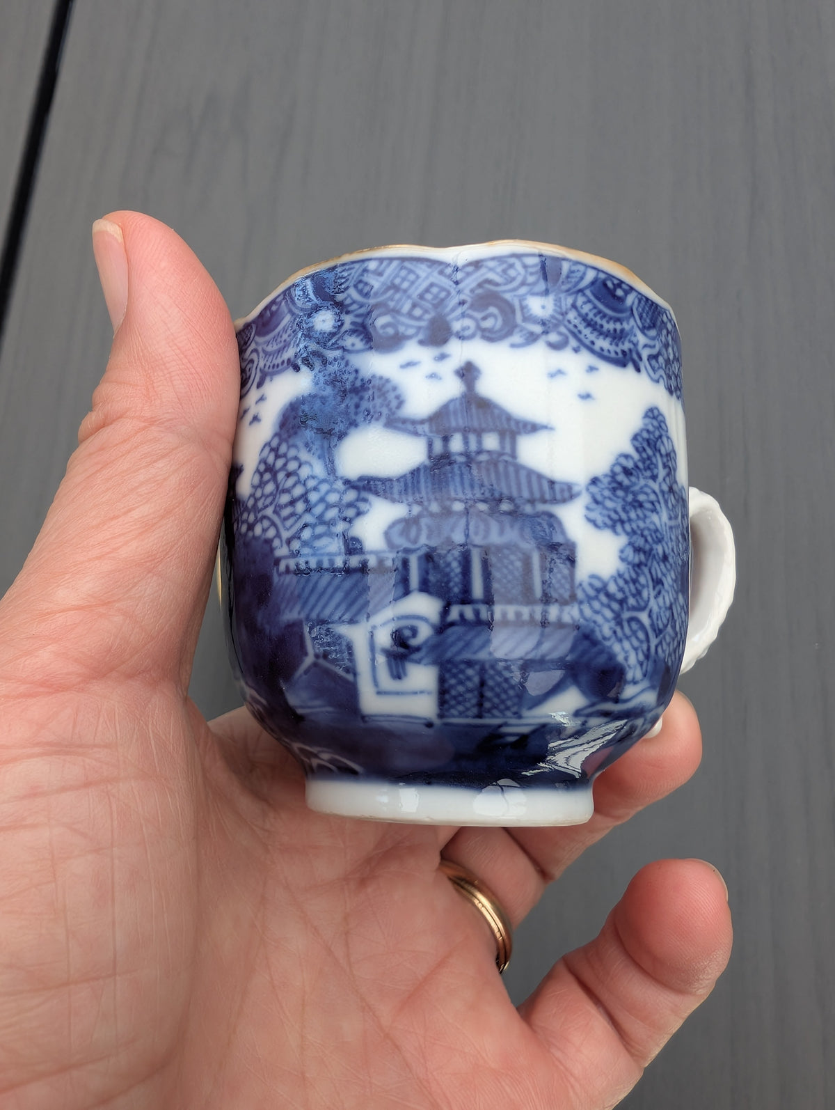 One pair of antique Chinese tea cups and saucers, Qianlong period #3069, 3070