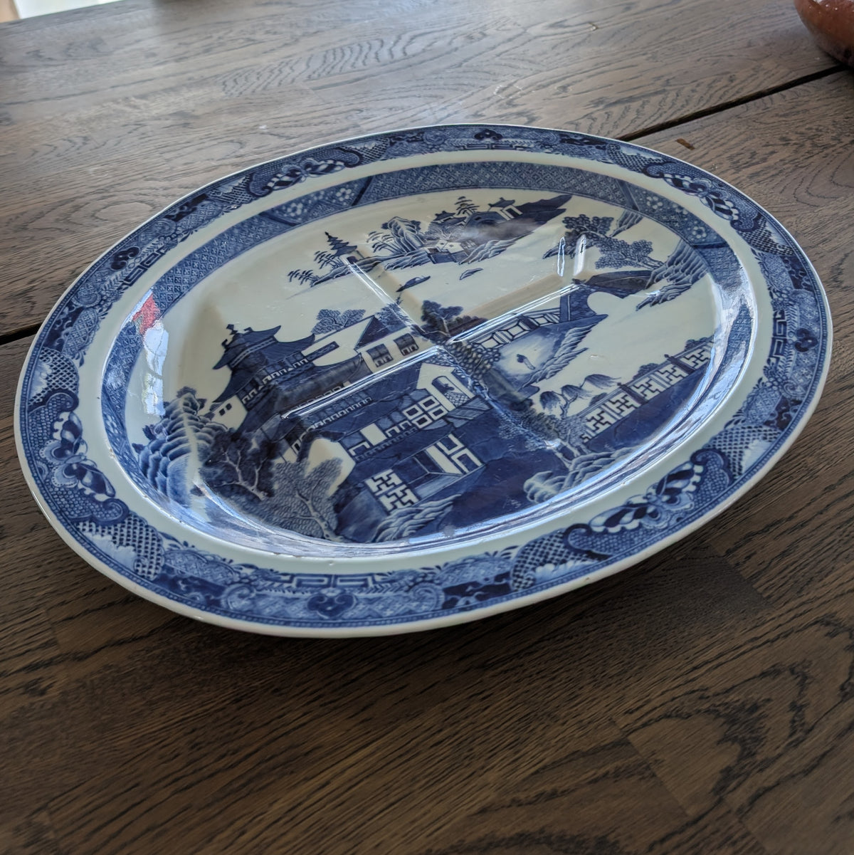 Chinese antique fish / meat platter in blue and white, Qianlong period #2930