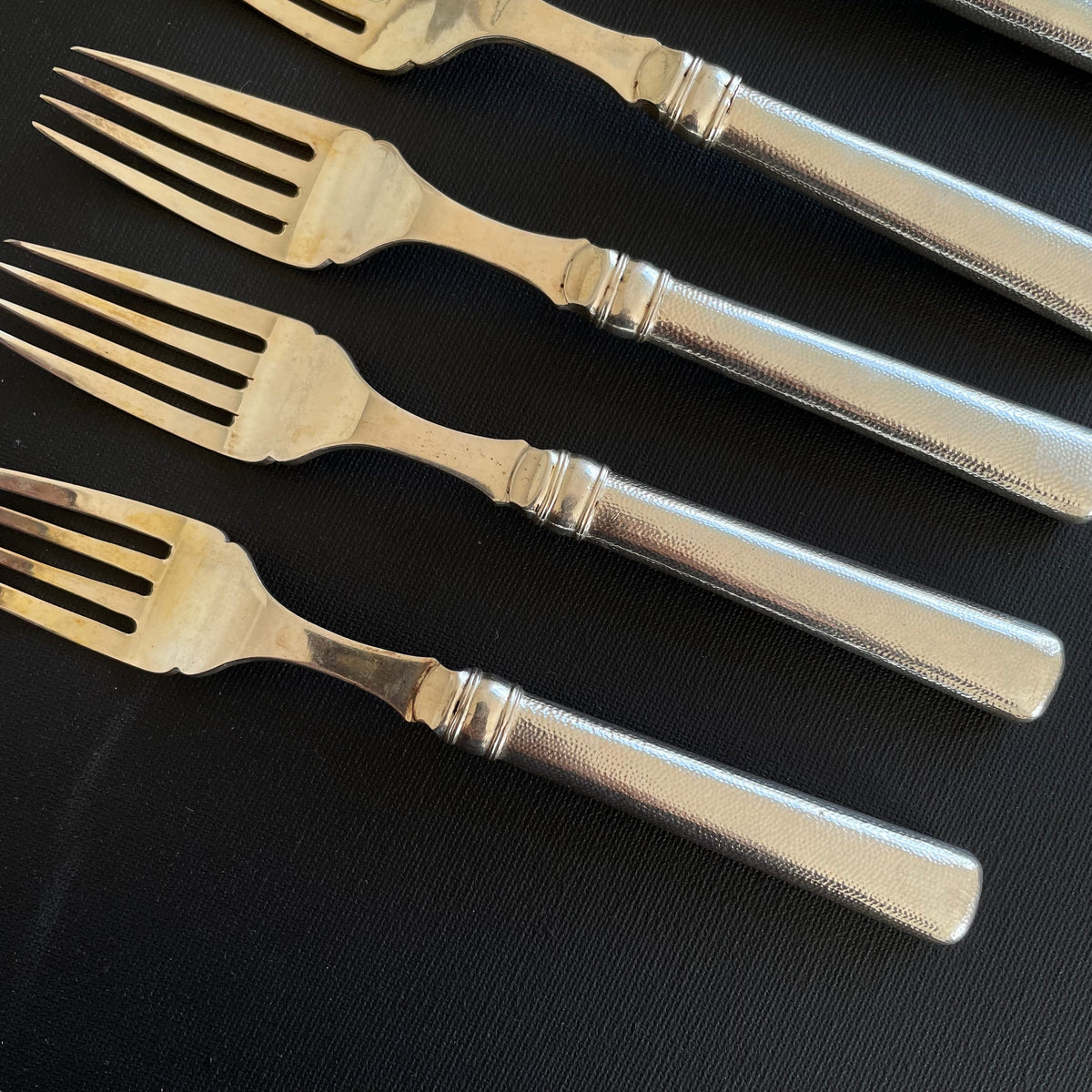 清末民初上海ZEE SUNG（聚珍）款外销银餐具套装，1900-1940年