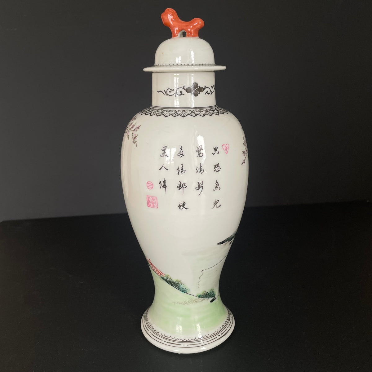 Chinese vintage famille rose vase 红楼梦，1950-1970's  #1738