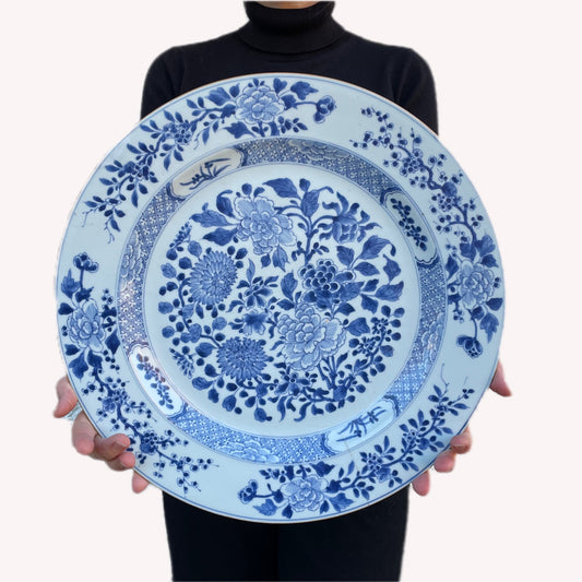 Antique Chinese Export Blue and White Porcelain charger, early 18th century #997
