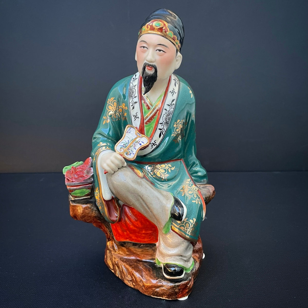 一件20世纪中叶的复古/古董中国瓷塑像 #1005