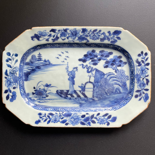 Chinese antique underglazed blue and white platter , Qianlong Period #1077