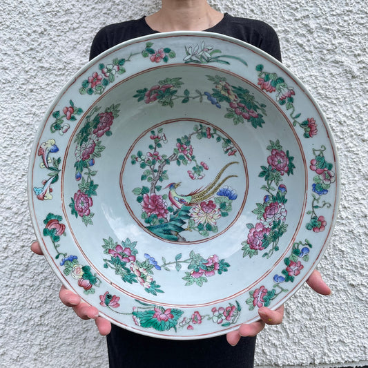 Large Chinese famille rose basin handwasher, mid 19th c, Qing Dynasty #1169