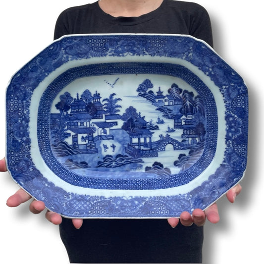 Antique Chinese Export Blue and White Porcelain platter, Qianlong period #1275