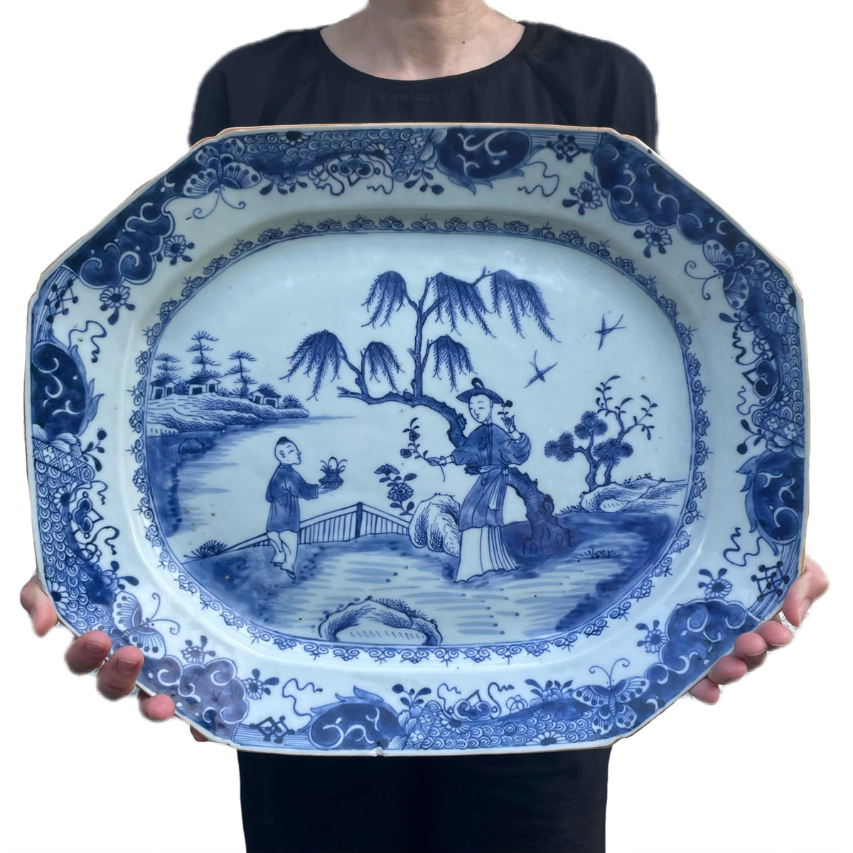 Chinese Antique Underglazed Blue and White Platter, Qianlong Period #1523