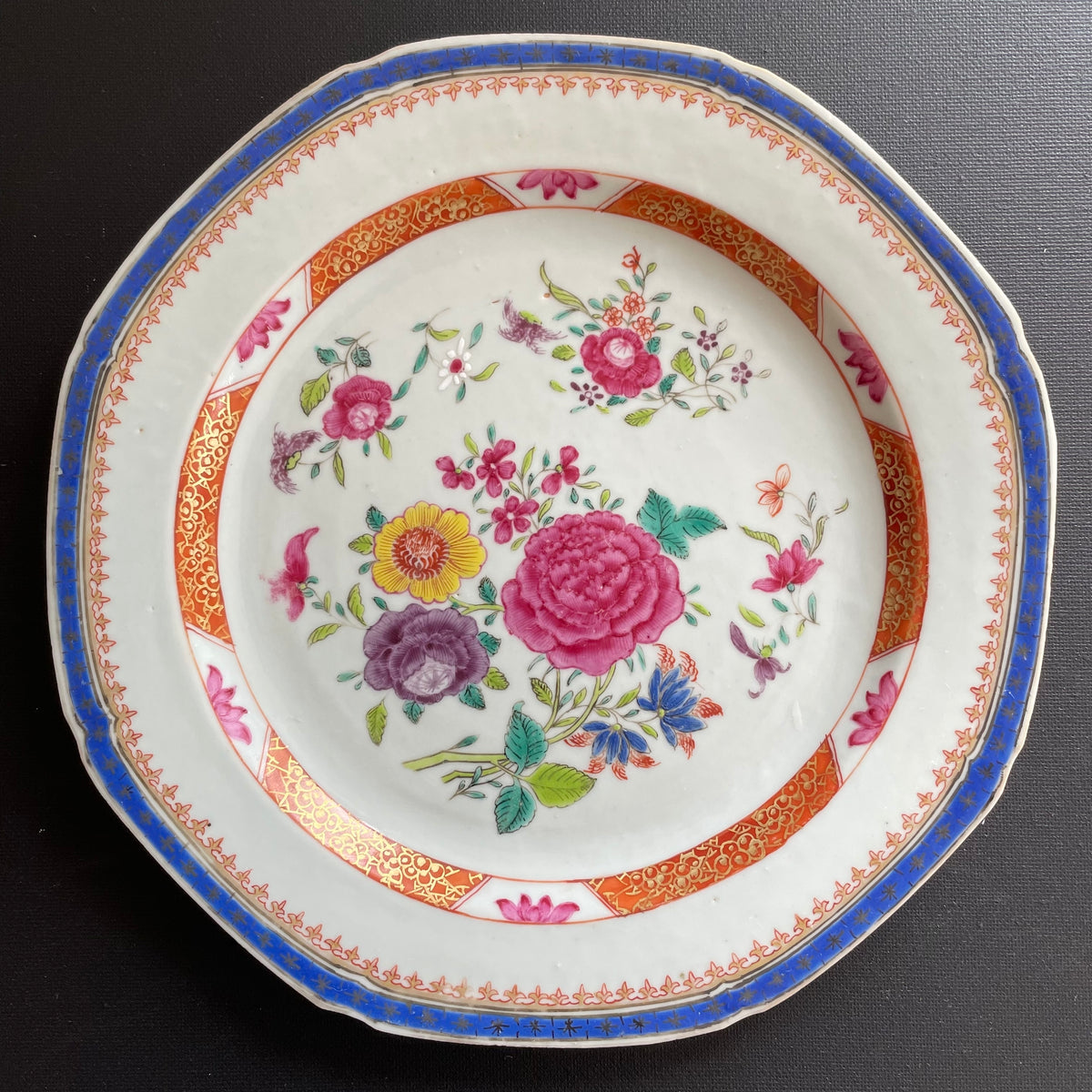 Chinese Antique famille rose plate, Qianlong, 18th c #1549