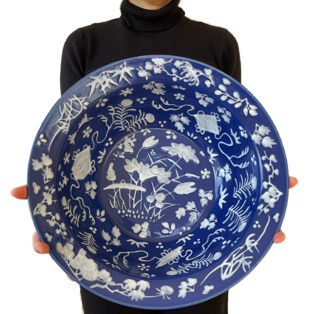 中国古董天蓝釉堆花瓷盆及洗手盆，编号 #1836