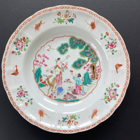 Chinese Antique Famille Rose Plate, 18th C Yongzheng / Qianlong period #1903