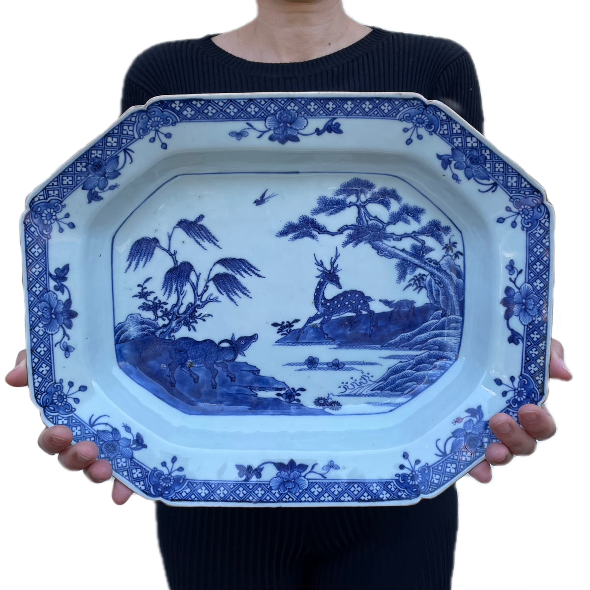 Chinese Antique deep porcelain platter decorated in underglazed blue and white, 18th c #2082