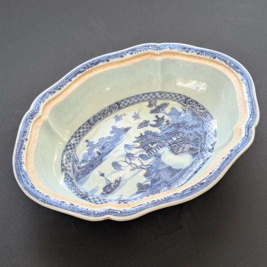 Chinese antique underglazed blue and white Tureen, Qianlong Period, #2220