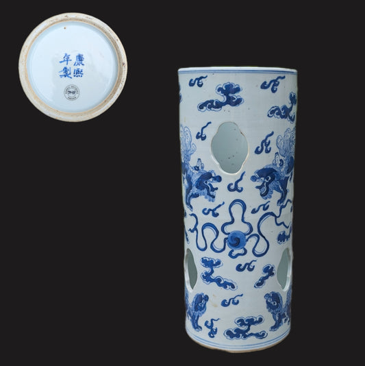 Chinese Antique porcelain hatstand decorated with foo lions, 19th c #2698