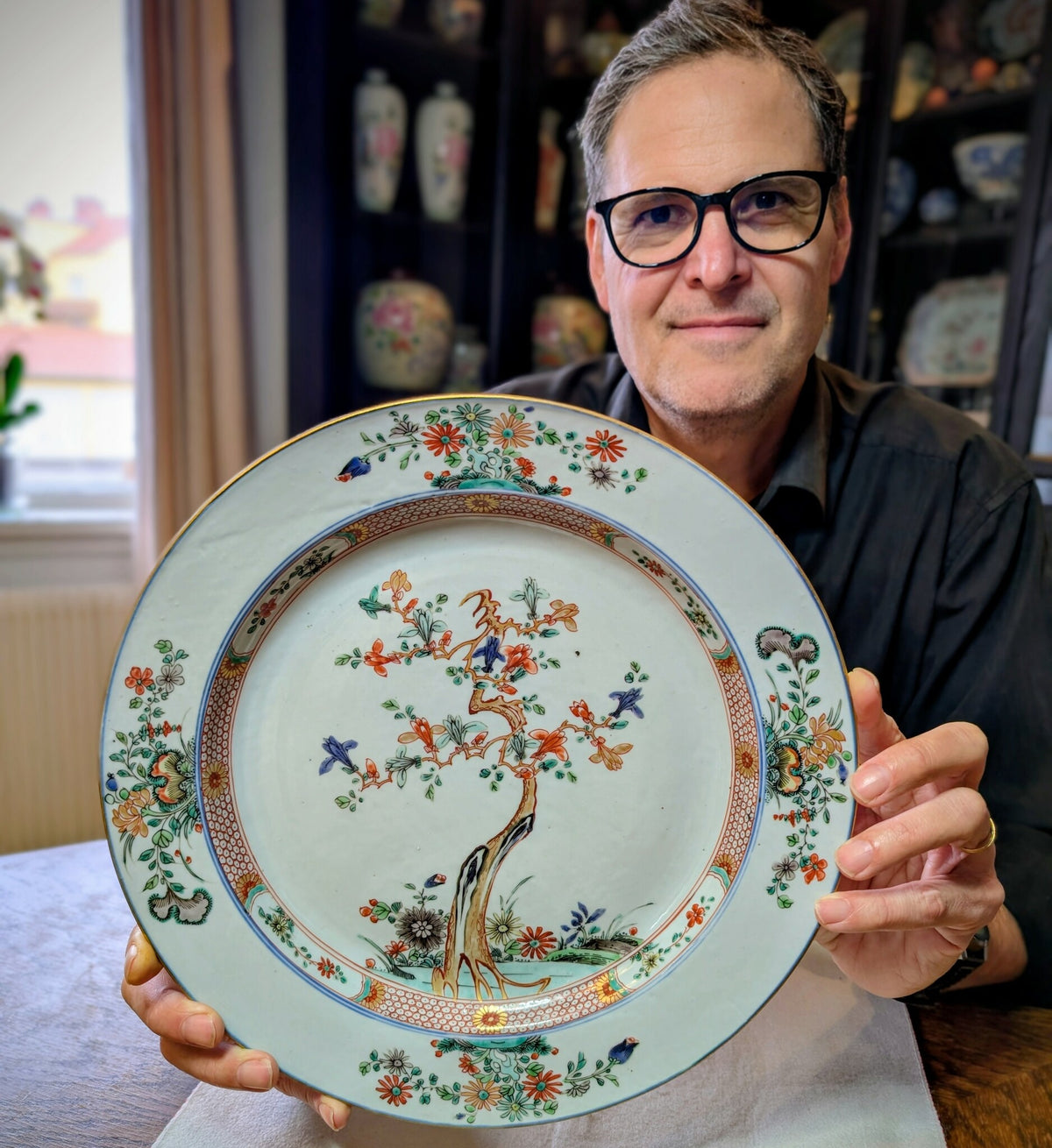 Chinese Antique Magnolia plate, Kangxi Period 18C #2775
