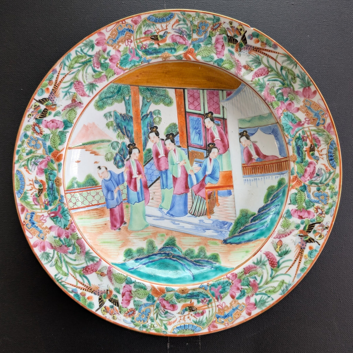 Chinese antique rose mandarin plate, Daoguang period #3010