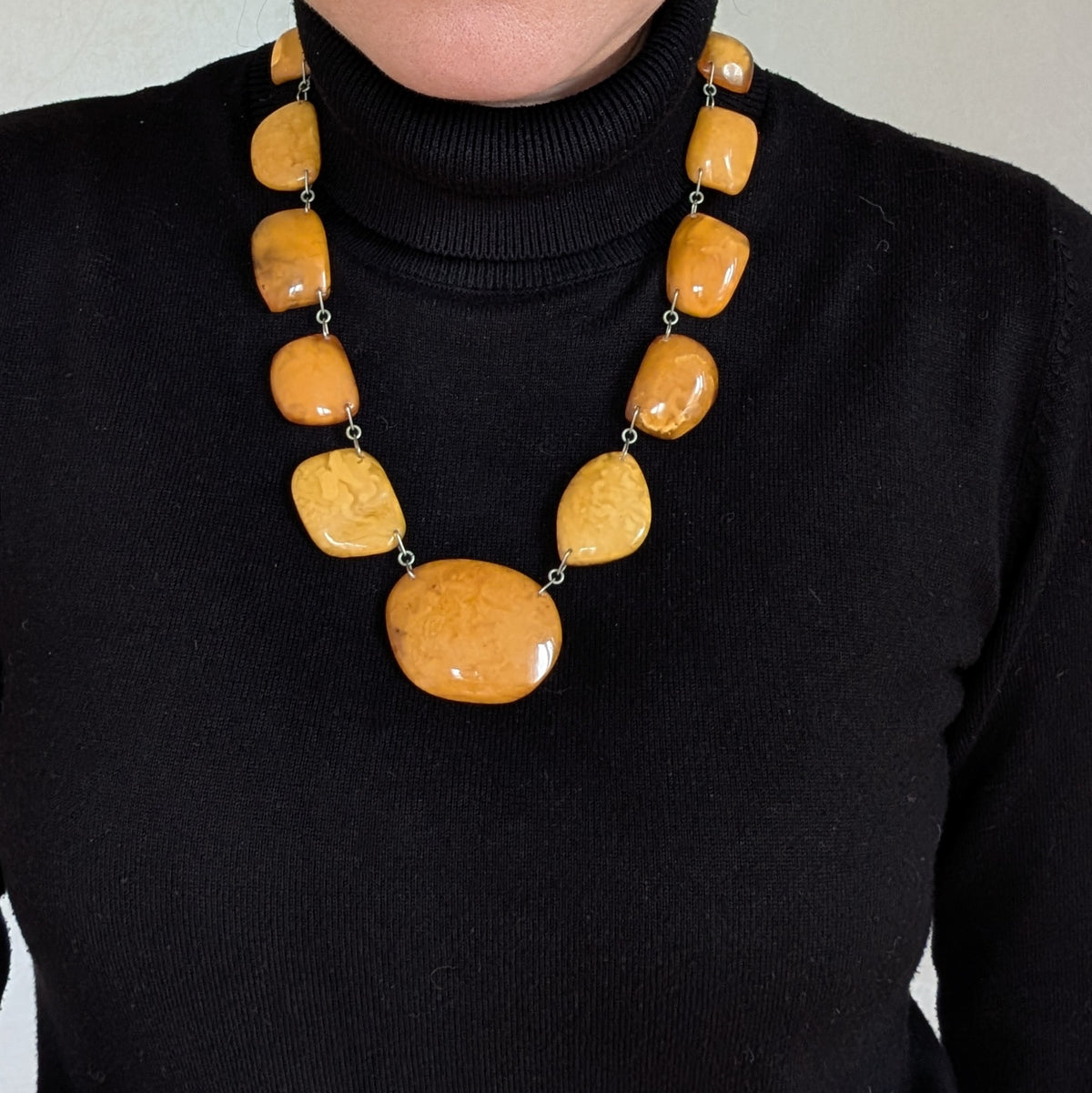 Vintage Natural Amber Necklace Baltic Amber Egg Yolk Butterscotch Huge 55g #2569