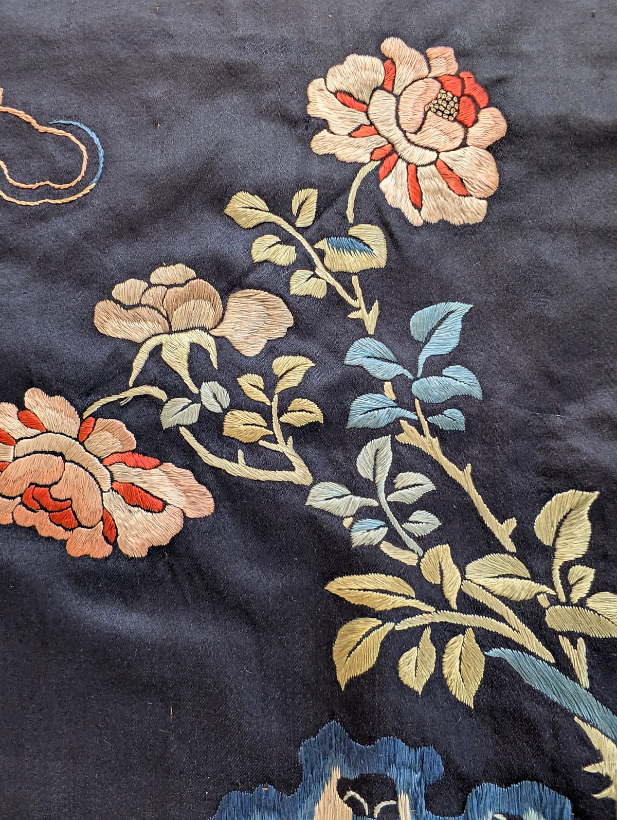 Chinese Antique silk embroidery with peaches and cranes, Qing Dynasty #2836