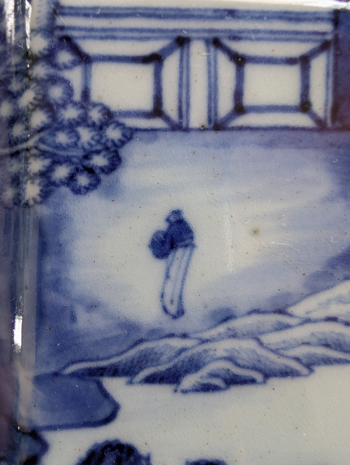 Chinese antique fish / meat platter in blue and white, Qianlong period  #2930