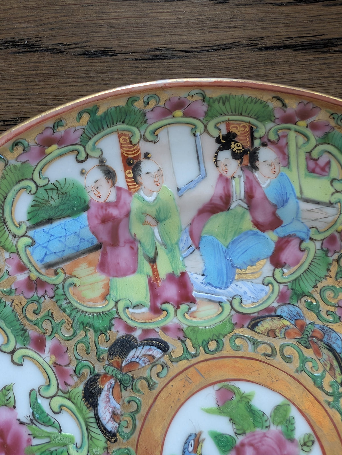 Chinese antique rose mandarin teacup and saucer, Late Qing #2970 and #2971